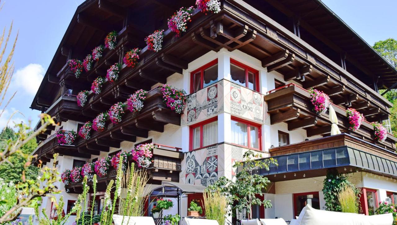 Hotel & Art Kristiana Заалбах-Хинтерглем Екстериор снимка
